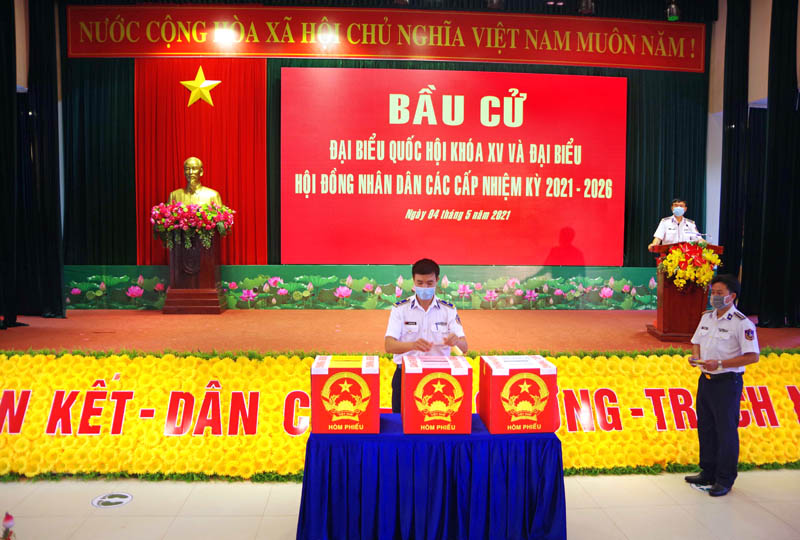 Cử tri Vùng Cảnh sát biển 3 thực hiện bầu cử sớm